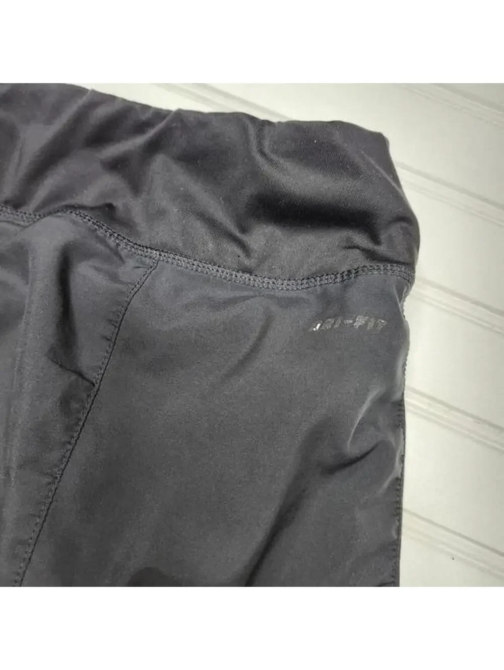 Nike Women's Black Activewear Shorts - Comfortable & Stretchy - XL